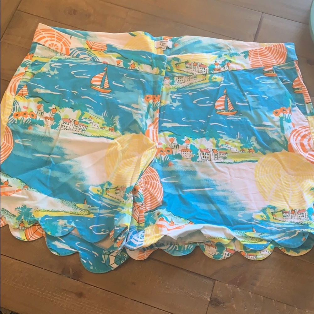 Ladies plus size crown and ivy shorts